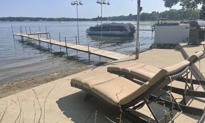 Koontz Lake Cottage | Koontz Lake Waterfront Cottage