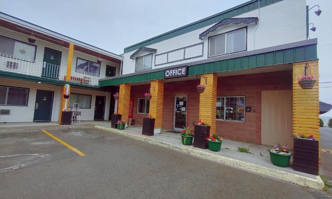 East Kootenay Hotel | Kootenay Country Inn