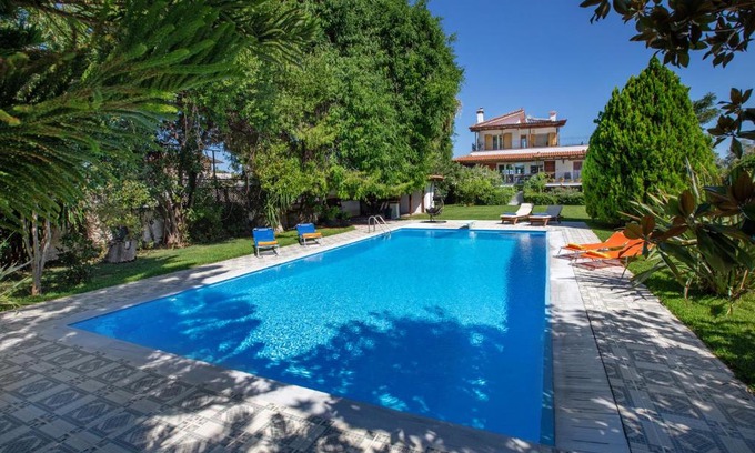 Marathon Villa | KORALIA MARATHON VILLA