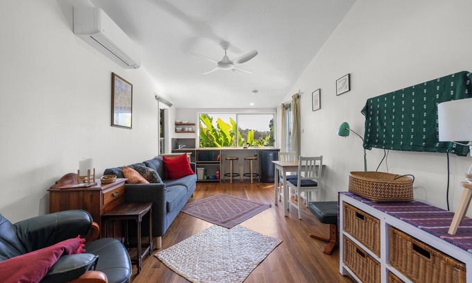 Hat Head Apartment | Korogoro Beach House Includes Linen