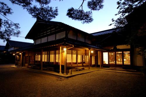 Iwamuro Onsen Hotel | Koshi no yado Takashimaya