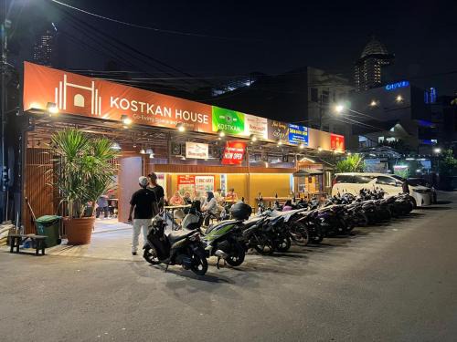 Kebon Kacang Hostel | Kostkan House