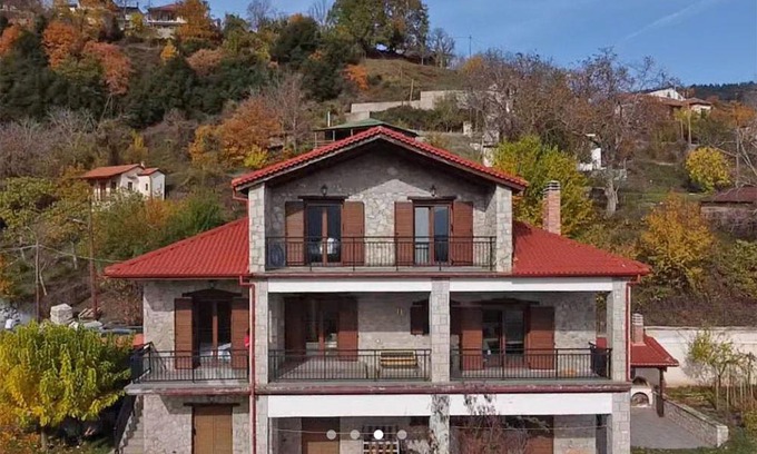 Kaloskopi House | Koukouvistahouse