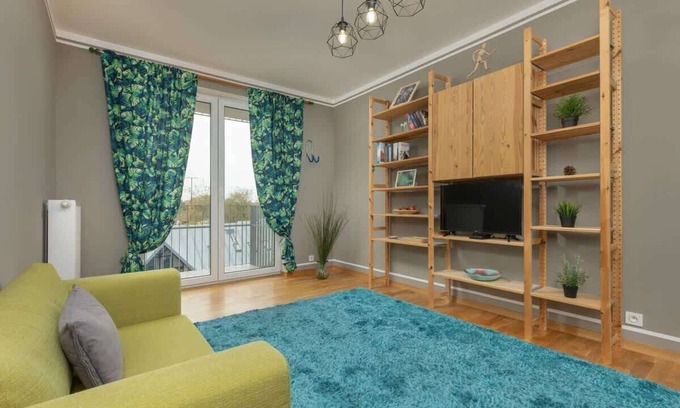 Bialoleka Apartment | Kowalczyka 1B | Colorful Apartment | Parking