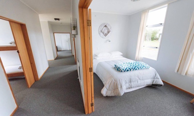 Pounawea Condo | Kowhai Apartment, Pounawea