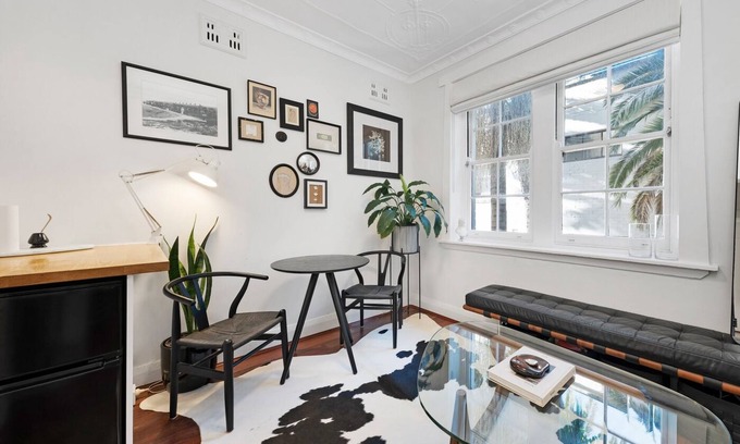 Kings Cross Apartment | KozyGuru | Rushcutters Bay | Elegant City Living