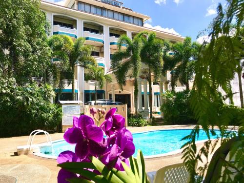 Downtown Krabi Hotel | Krabi Golden Hill Hotel