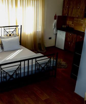 Grbavica Apartment | Kraljevski apartman sa obezbeđenom garažom