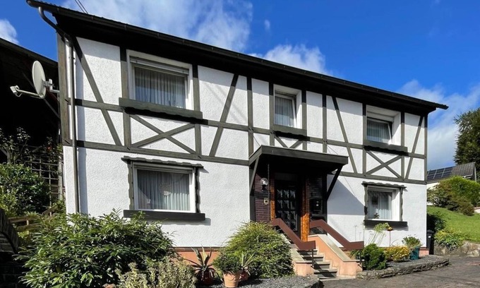 Hausen House | Kramer vacation home - charming retro-style vacation home in the Wiedtal valley