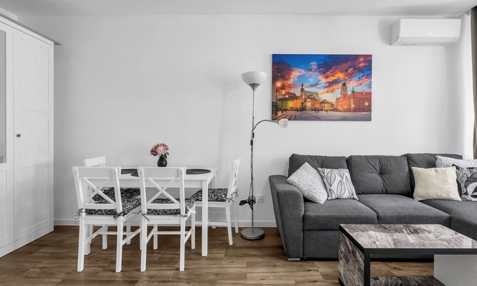 Muranow Apartment | Krasiński Garden Urban Zen Apartment