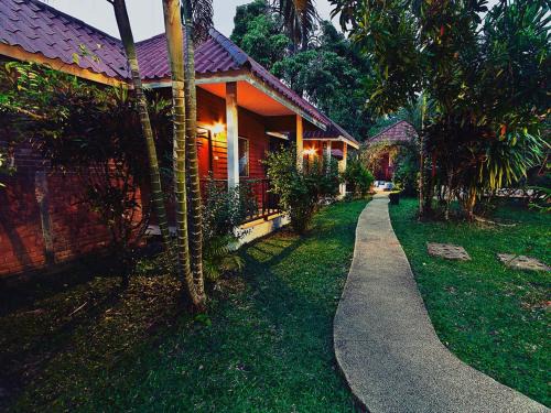 Khuekkhak Resort | Krathom Khaolak Resort