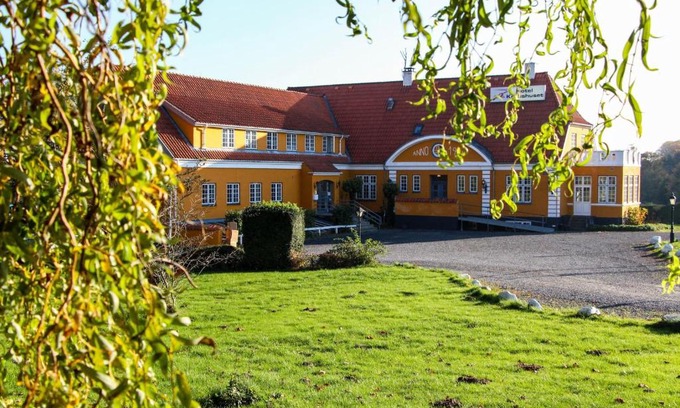 Soro Hotel | Krebshuset / Kelz0rdk
