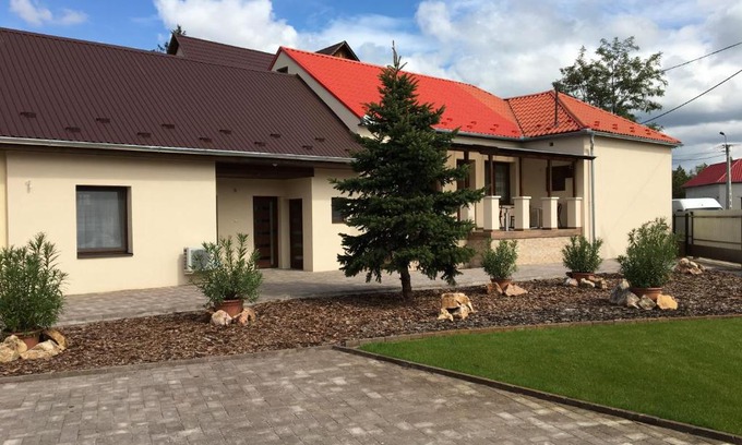 Kisvarda Bed & Breakfast | Kristály apartmanok