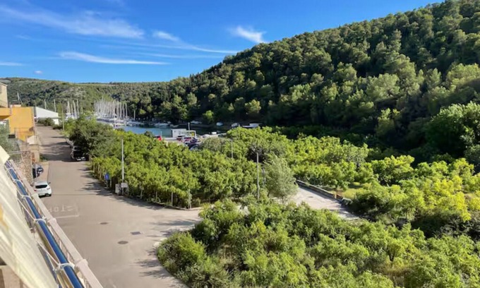 Bicine Apartment | KRK Enjoy waterfalls, sun, beach and sea: Domicile Sunce Gudiča