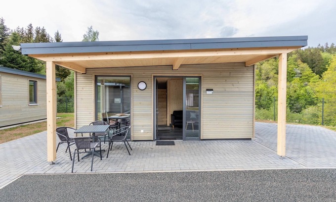 Hallschlag House | Kronenburger Couples Bungalow