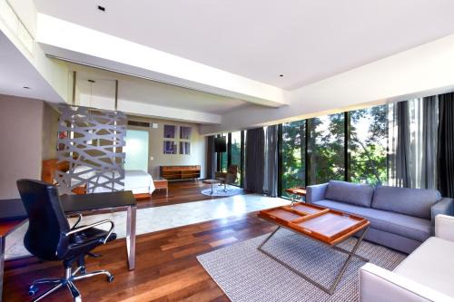 Coyoacan Hotel | Krystal Grand Suites Insurgentes