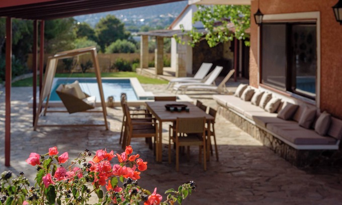 Palaia Fokaia House | Ktima EYzen