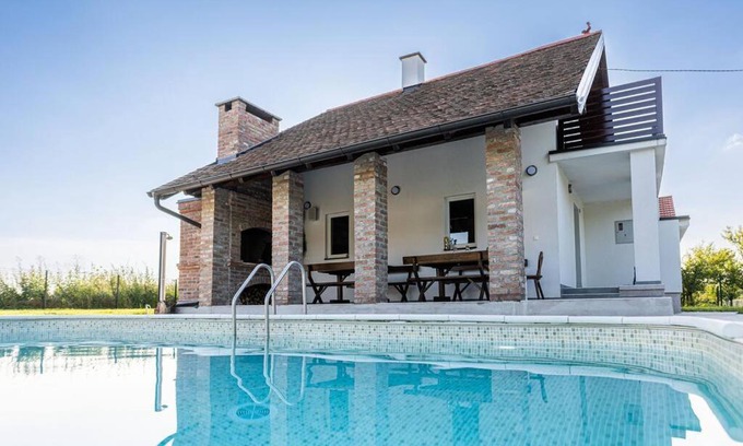Vinkovci Villa | Kuća za odmor Bosut