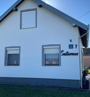 Karanac House | Kuća za odmor Saturnus