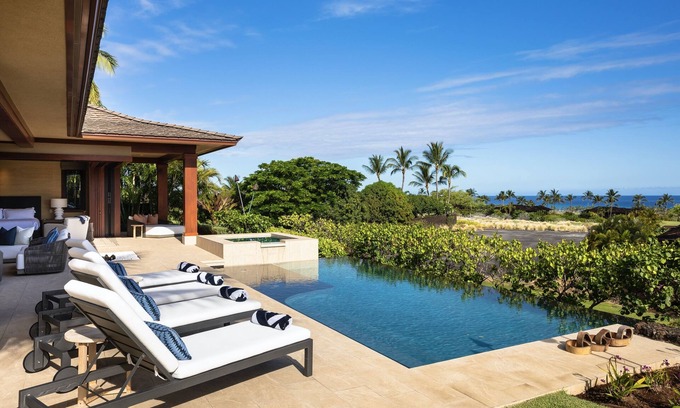 Historic Kailua Village House | Kulanakauhale 3558: Lavish Oceanview Estate, Private Pool & Spa at Hualalai