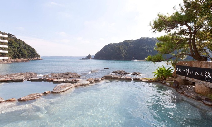 Nachikatsura-cho House | Kumano-bettei Nakanoshima