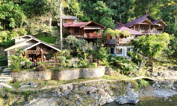 Bukit Lawang House | Kupu Kupu Garden Guest House & Cafe