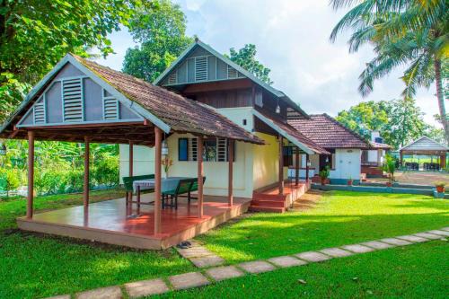 Champakulam Bed & Breakfast | Kurialacherry House Alleppey