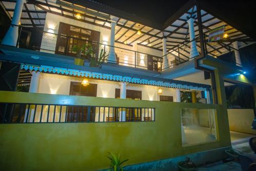 Bandaranayake Villa | Kusumvillahabarduwa