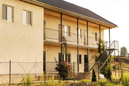 Bosteri Hotel | Kut Ordo