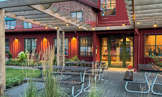 Kviberg Hotel | Kvibergs Vandrarhem - Hostel