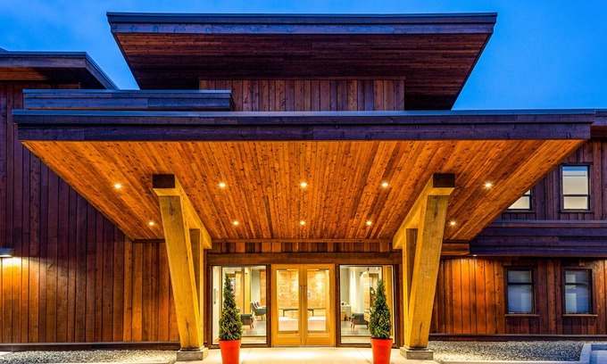 Port Hardy Hotel | Kwa'Lilas Hotel