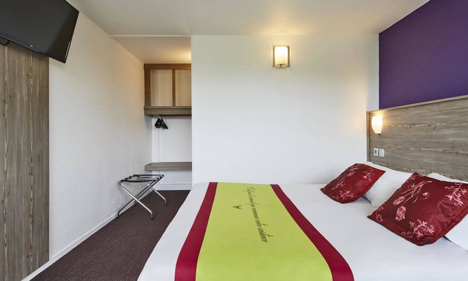 Fontaine-Notre-Dame Hotel | Kyriad Cambrai