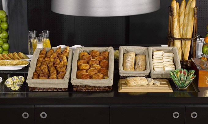 Saint-Jean-de-Vedas Hotel | Kyriad Direct Montpellier St Jean de Vedas – La Peyrière