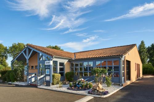 La Creche Hotel | Kyriad Niort - La Crèche