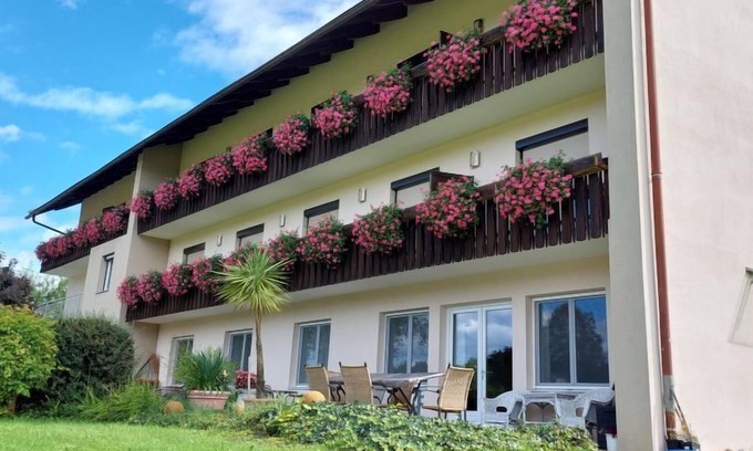 Augsdorf Apartment | Löwenzahn by Interhome