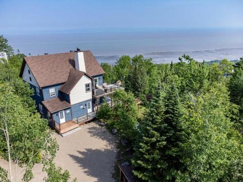 Petite-Riviere-Saint-Francois Ski Chalet | L'Audacieux - SPA, Billard, Poker, Arcade, fleuve, l'évasion VIP