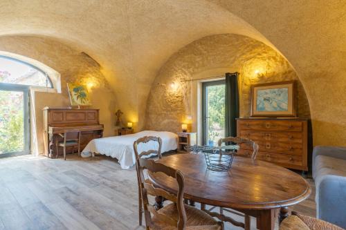 Vaugines Apartment | L'Amaryflor
