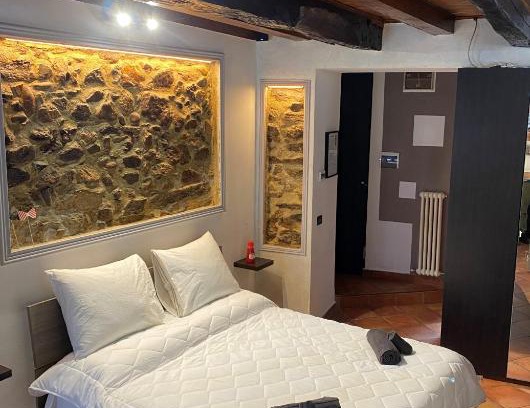 Arona House | L'antica stanza