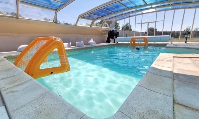 Vaudeurs Villa | L'Antidote, estate with heated indoor pool 1h30 from Paris