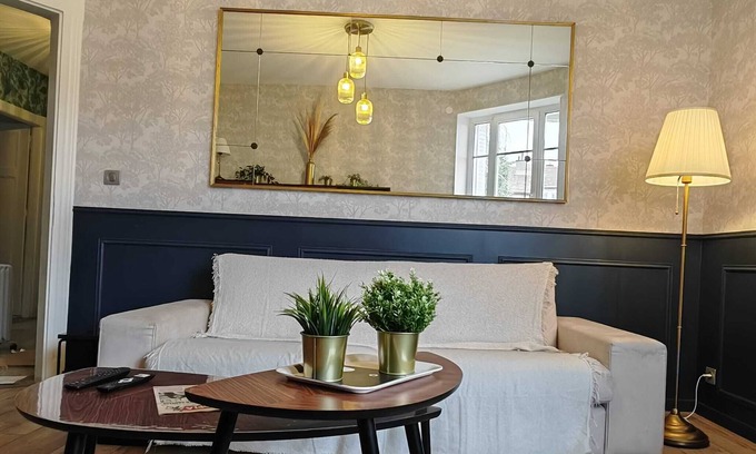 Plantieres Queuleu Apartment | L'appartement Vintage Le Temps d'une Pause 5 mns centre ville gare