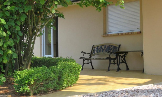 Binson-et-Orquigny Bed & Breakfast | L'Appentis