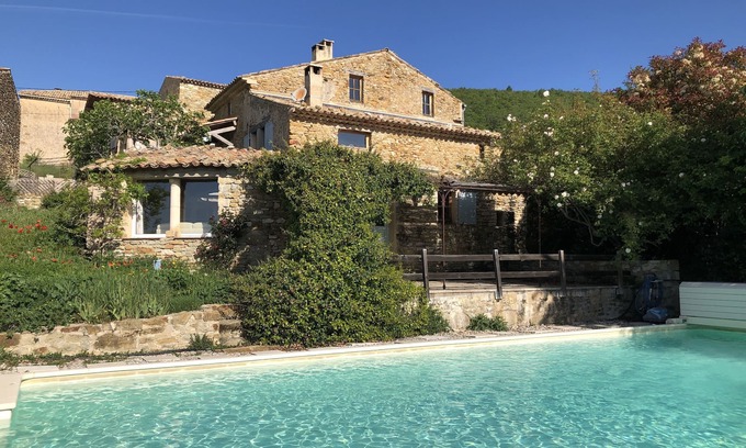 Ongles House | L'Arbre d'Alice - Charming gîte with terrace facing the pool