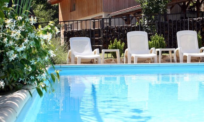 Montferrer House | L'Atelier, a tranquil retreat with pool in its own valley 30 miles from the sea