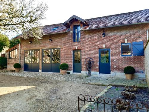 Aumont-en-Halatte Bed & Breakfast | L'Atelier des Magnolias