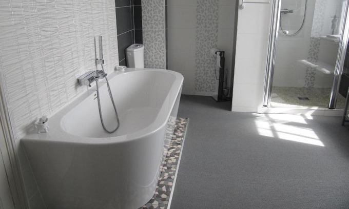 Saint-Ay Bed & Breakfast | L'atelier du chateau