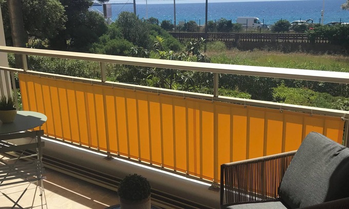 Cannes La Bocca Apartment | L'Atelier Plage, apartment at the foot of the beach.
