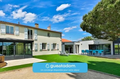 Aizenay House | L'Atrie-Villa Piscine - Jacuzzi - Sauna