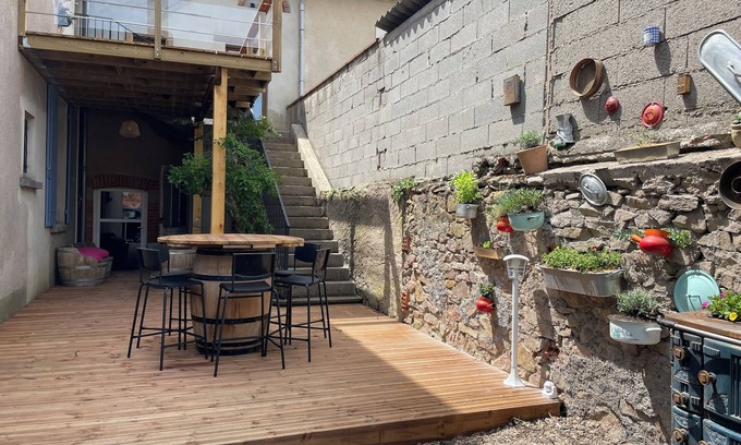 Carmaux Apartment | L'atypique Purecolor T3+terrasse