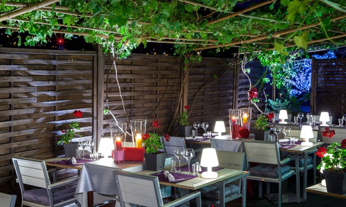 Vetraz-Monthoux Hotel | L' Auberge de Maison Rouge