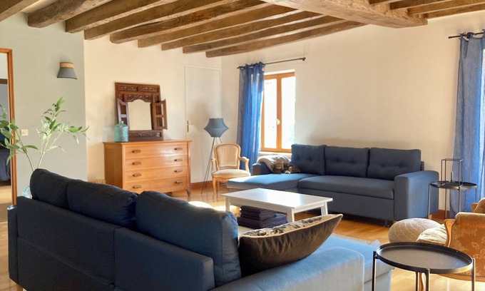Chevannes Villa | L'Auberge des Clés - Group Gîte